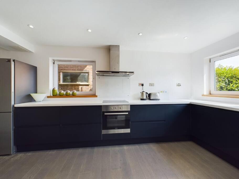 Stylish Cotswold Parking Peaceful Garden Villa Winchcombe Exteriör bild